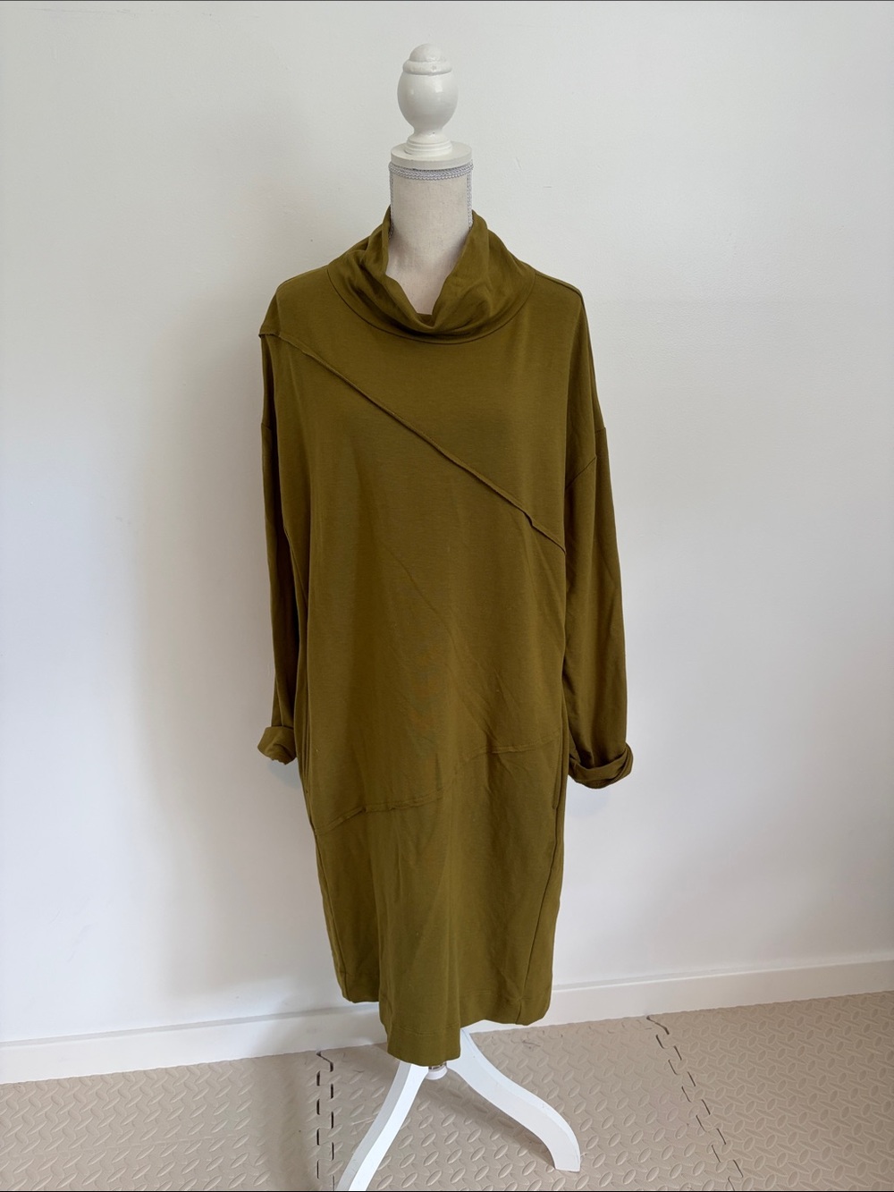 Lisa Bayne Olive Green Cowl Neck Midi Dress XL